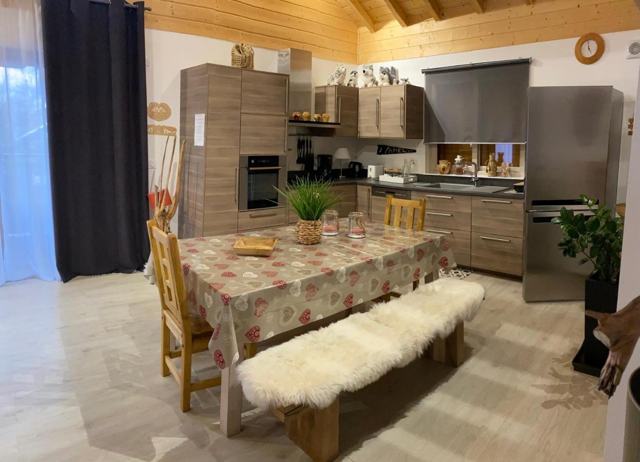 Chalet A La Campagne Coise-Saint-Jean-Pied-Gauthier Buitenkant foto