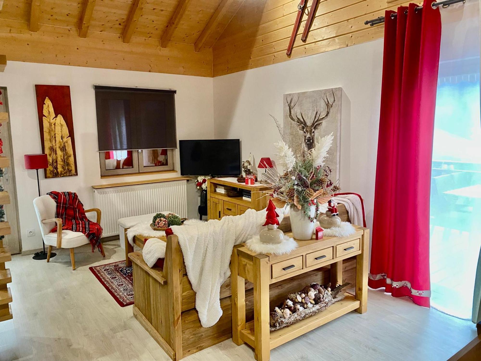 Chalet A La Campagne Coise-Saint-Jean-Pied-Gauthier Buitenkant foto